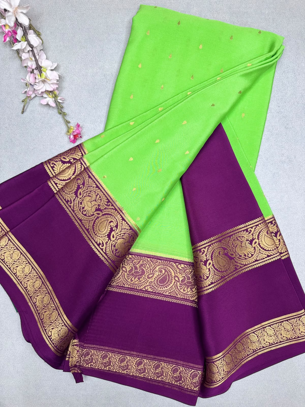 Green Tilaka Butta Pure Mysore Crepe Silk Saree 110