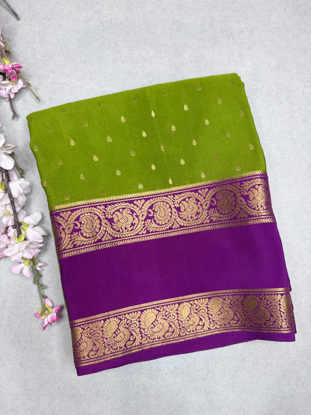 Mehandi Green Tilaka Butta Pure Mysore Crepe Silk Saree 110