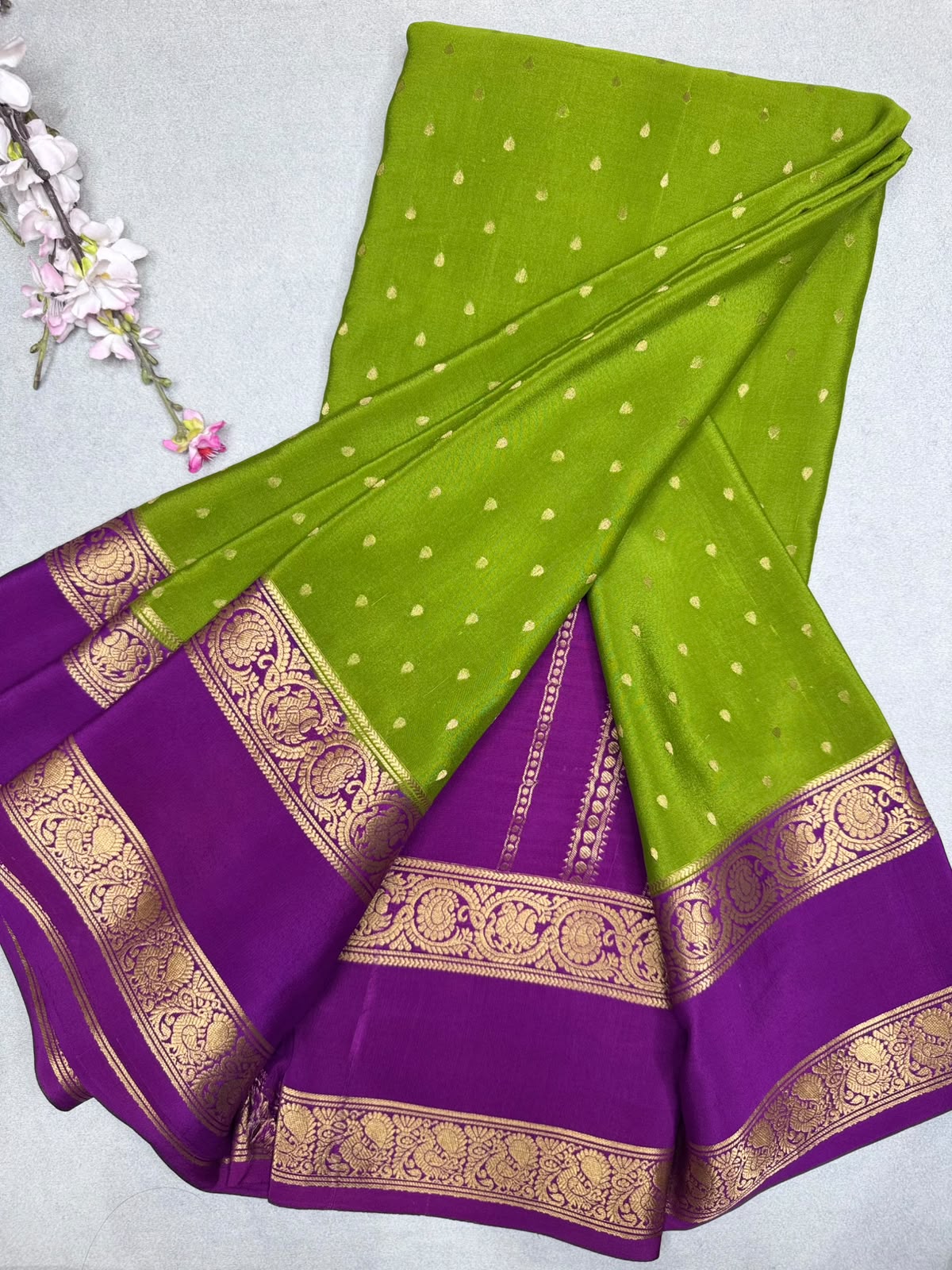 Mehandi Green Tilaka Butta Pure Mysore Crepe Silk Saree 110