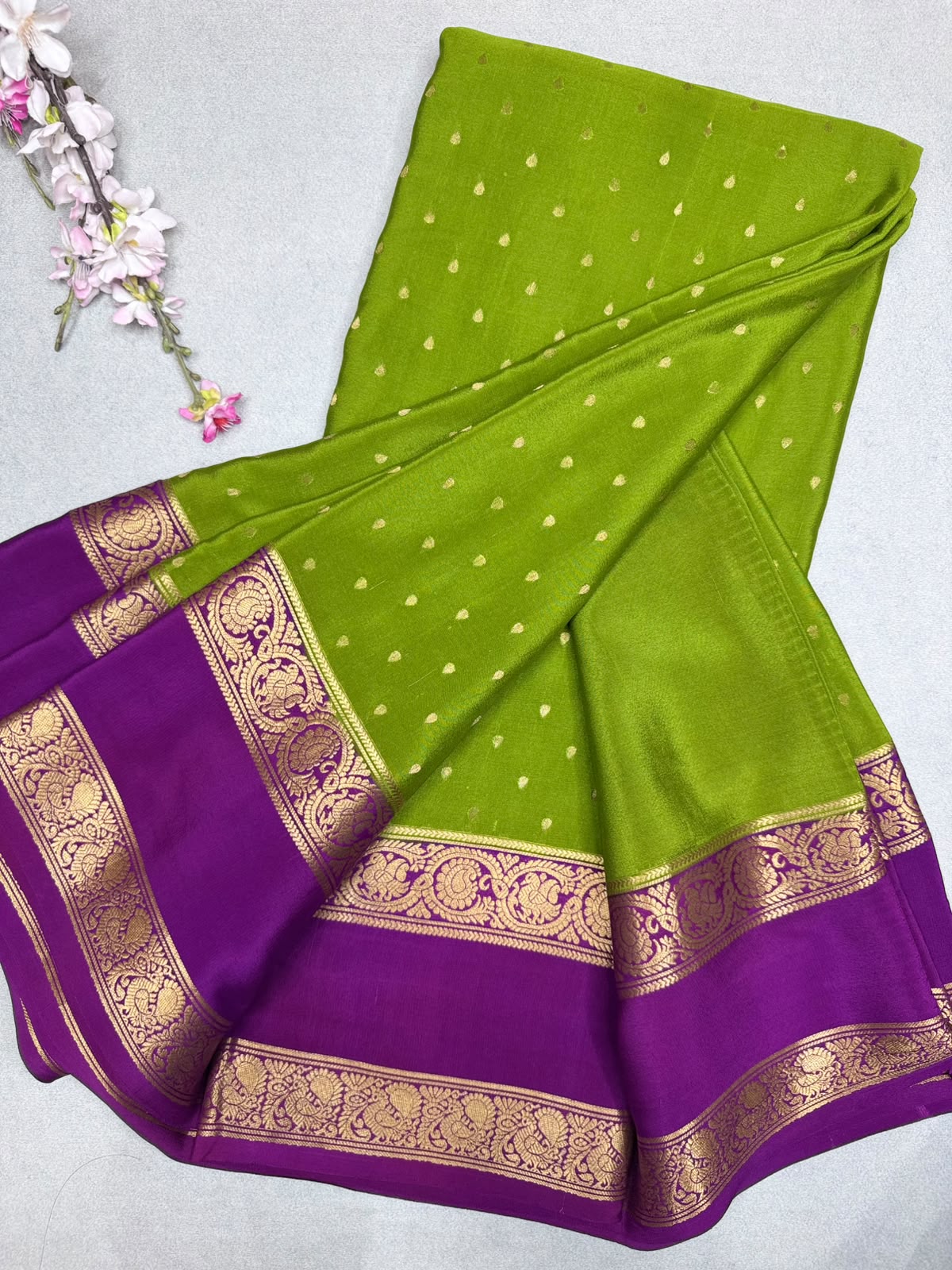 Mehandi Green Tilaka Butta Pure Mysore Crepe Silk Saree 110