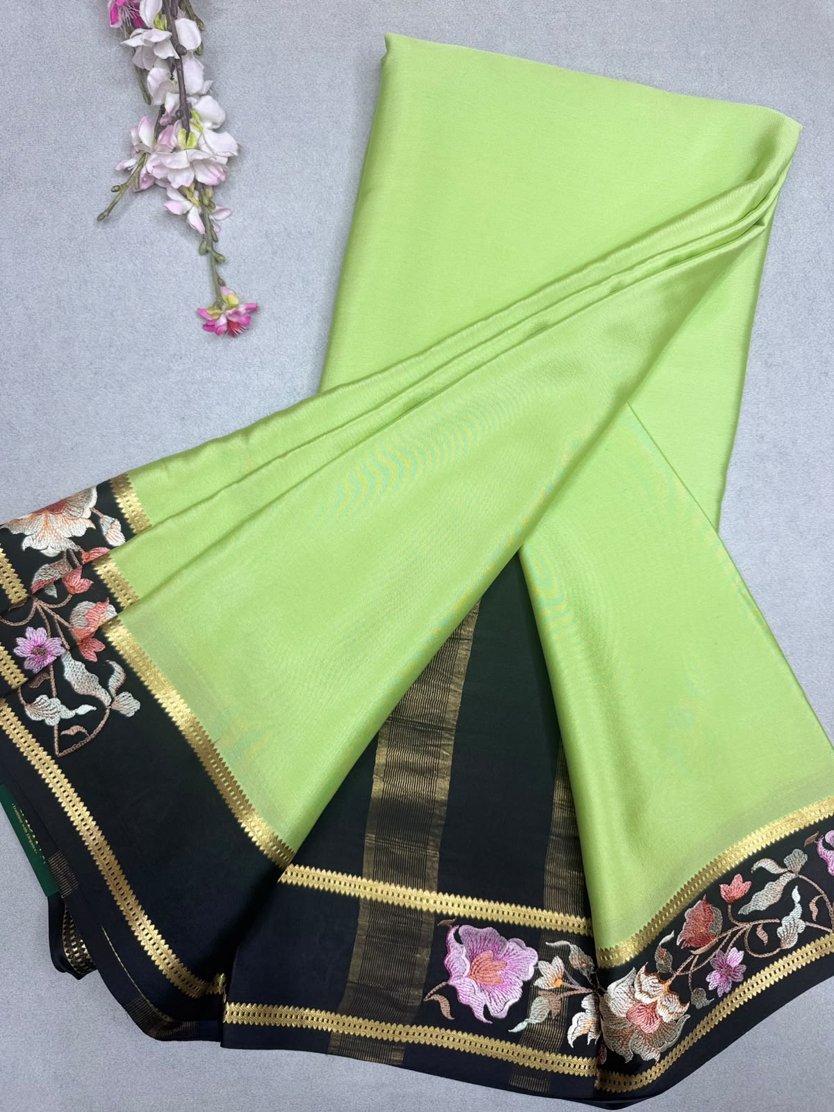 Green Embroidery Border Pure Mysore Crepe Silk Saree 110