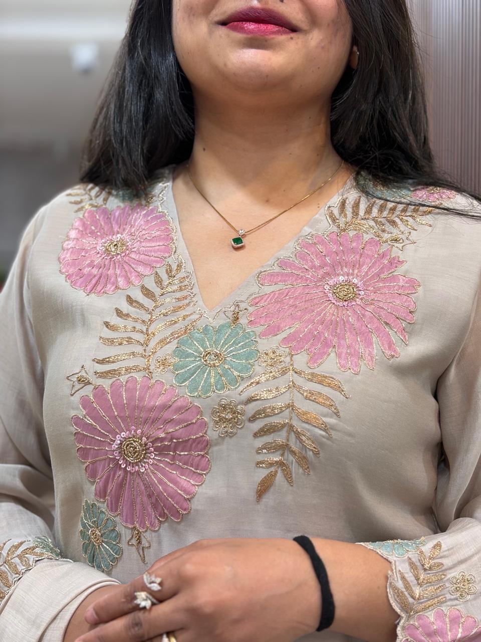 Grey Mul Chanderi Thread Embroidery Airline Kurtha 63