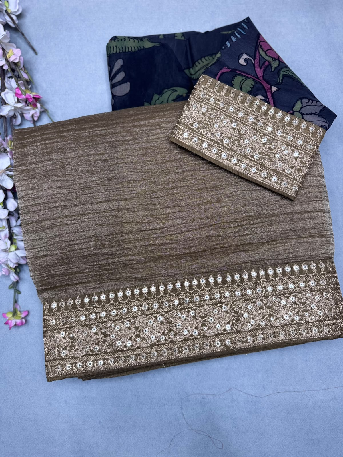 Olive Gold Crush Organza with Kalamkari Blouse Saree 110