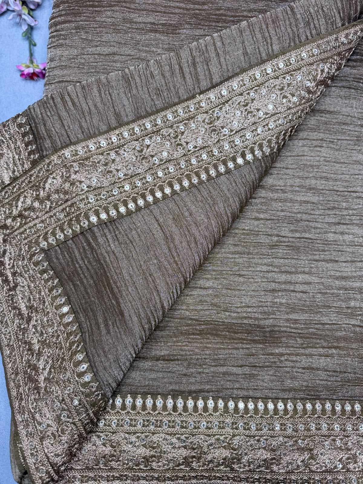 Olive Gold Crush Organza with Kalamkari Blouse Saree 110