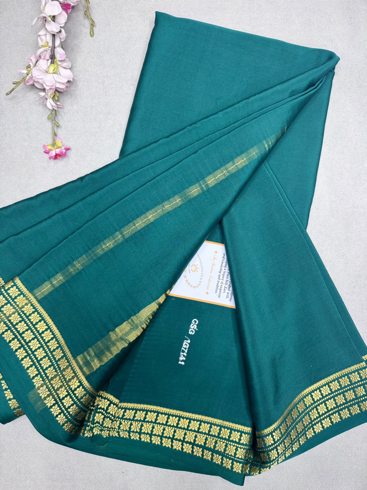 Green Pure Zari Mysore Silk CSG with Contrast Blouse Saree 110