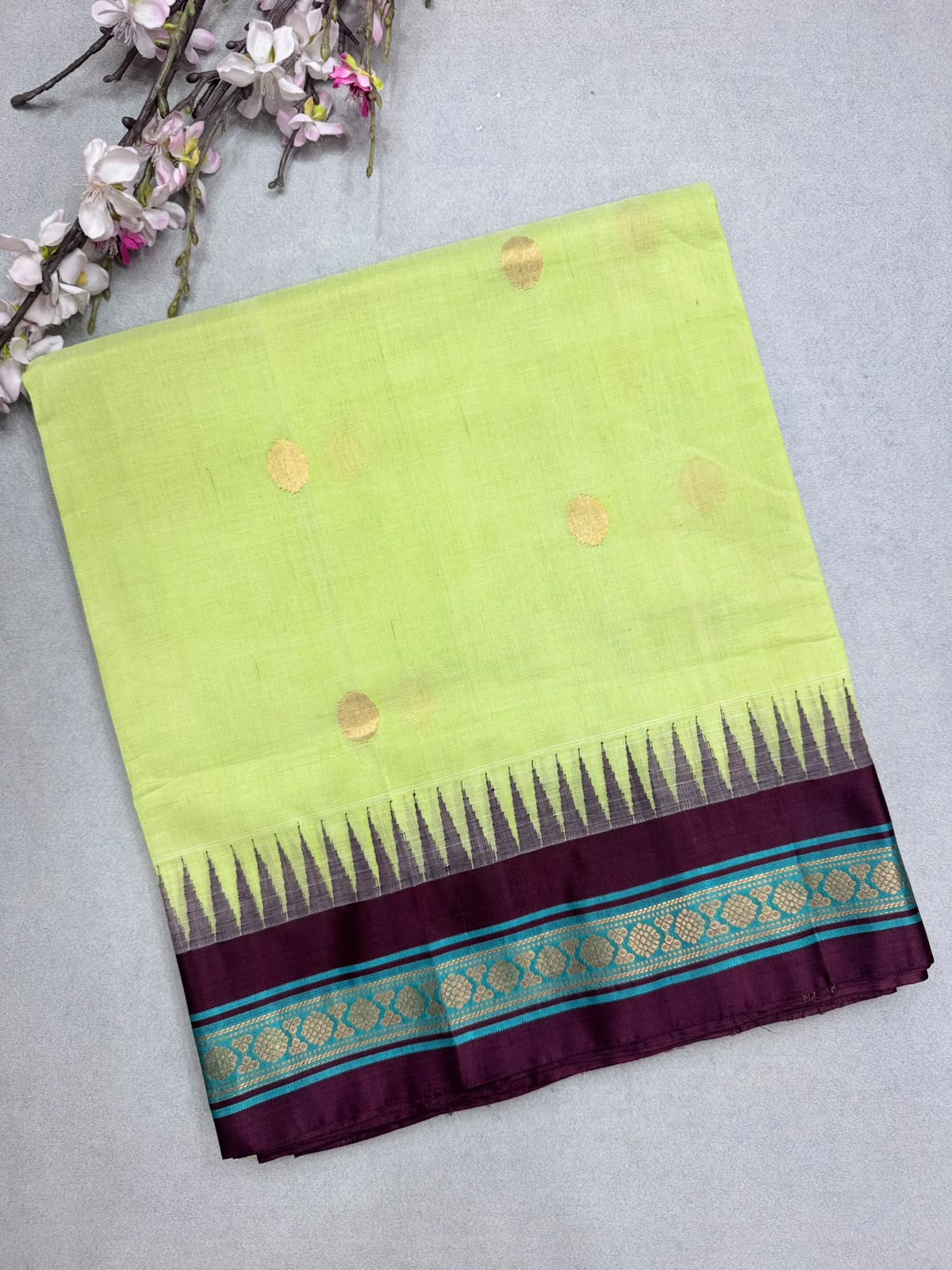 Green Ponduru Handloom Cotton Saree (Swara)
