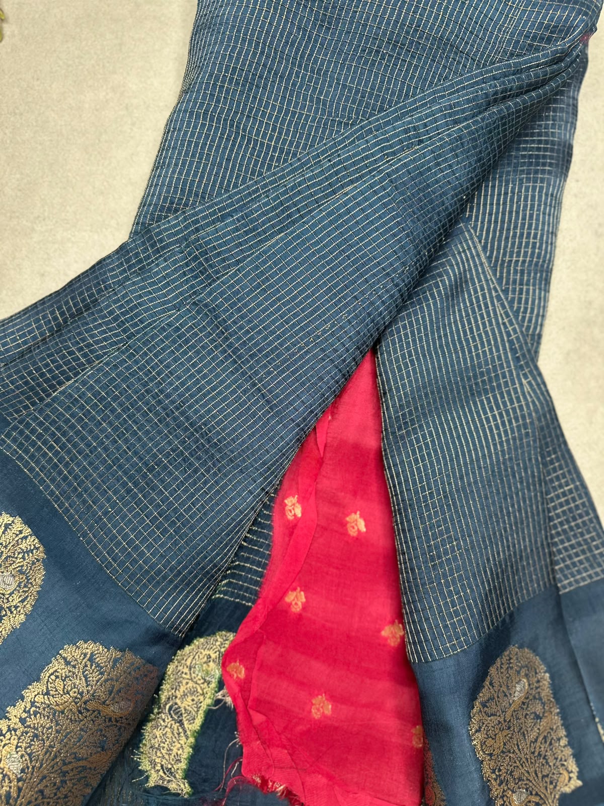 Peacock Blue Checks Viscose Crepe Saree 111