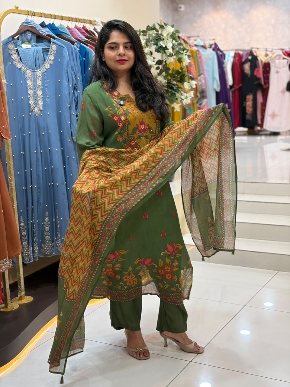 Green Mul Chanderi Thread Embroidery Straight Fit  Kurtha 53