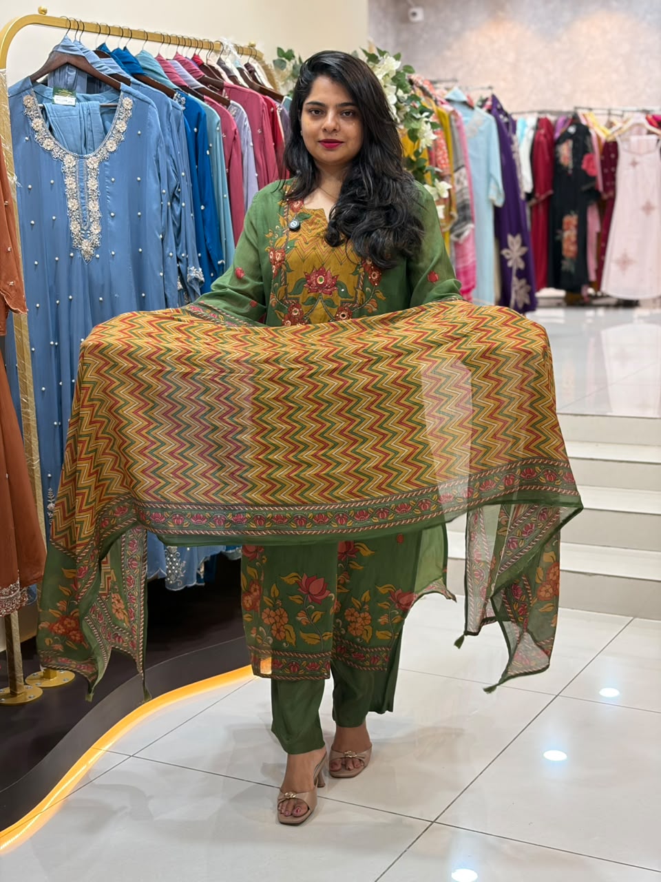Green Mul Chanderi Thread Embroidery Straight Fit  Kurtha 53