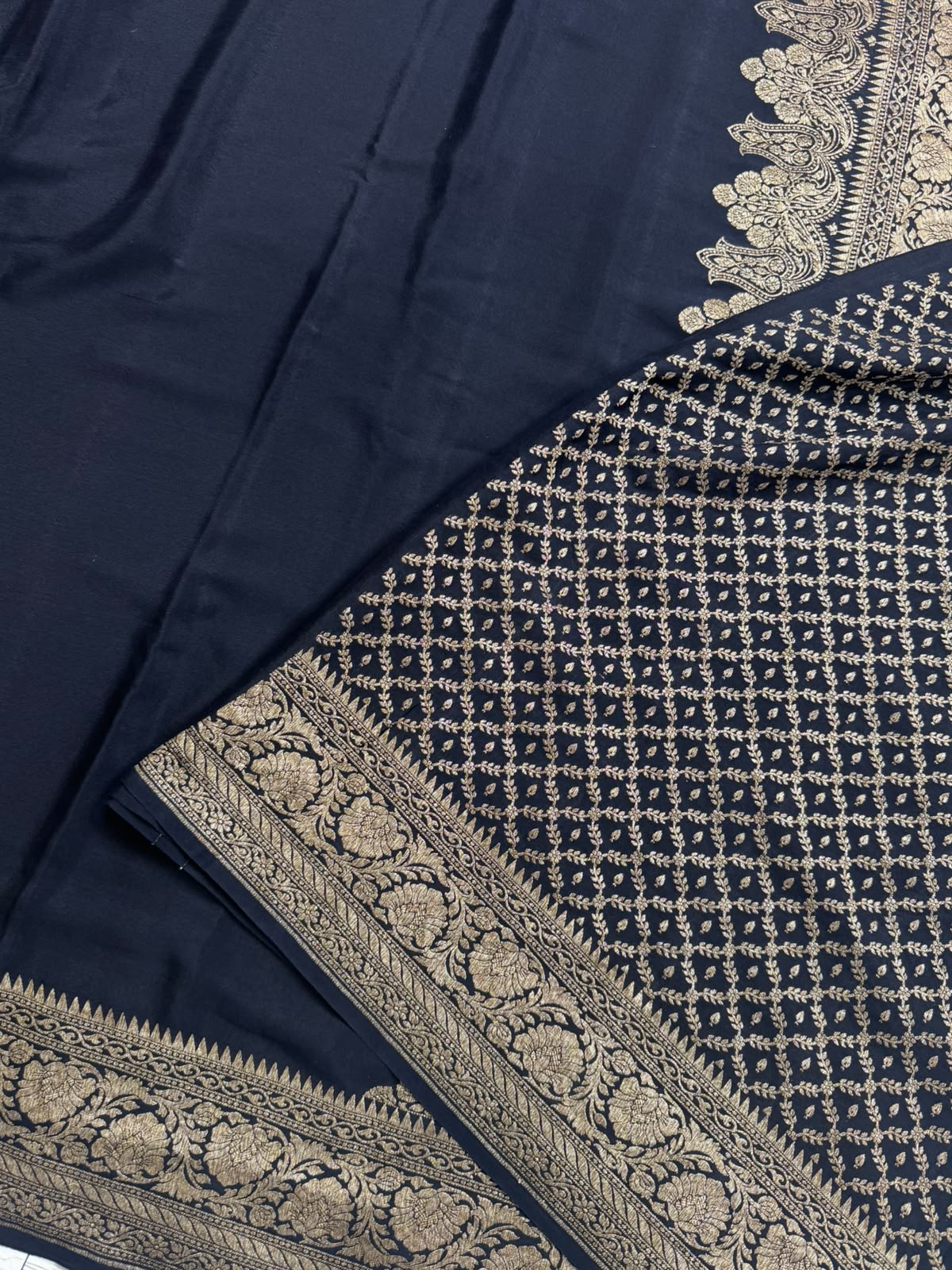 Black Pure Benarasi Crepe Saree 111