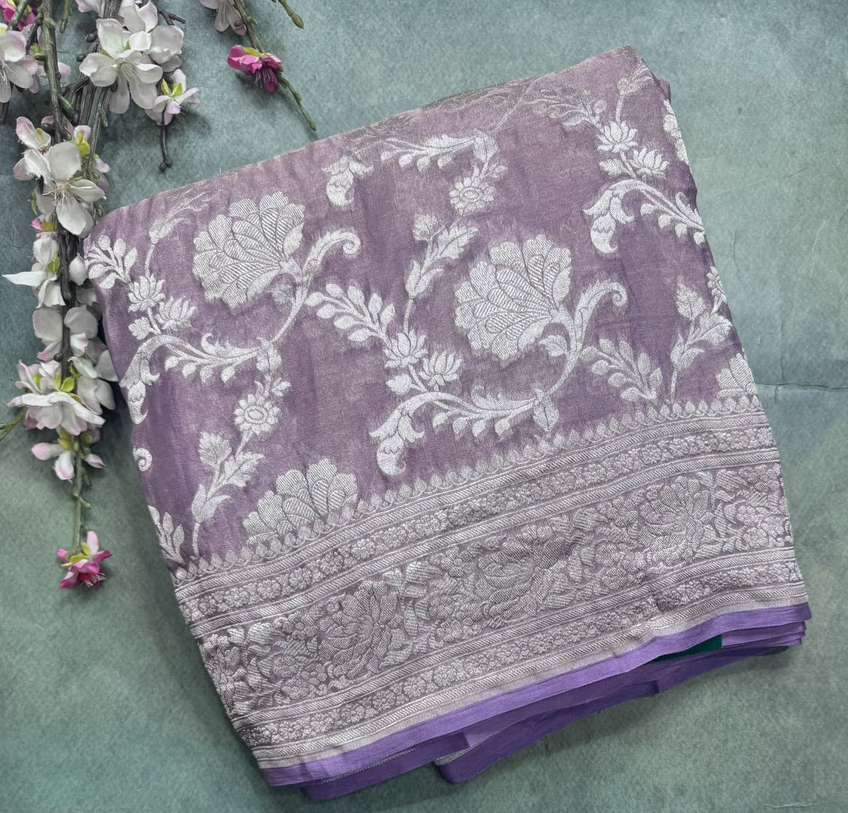 Mauve Handloom Pure Benarasi Georgette Saree 110