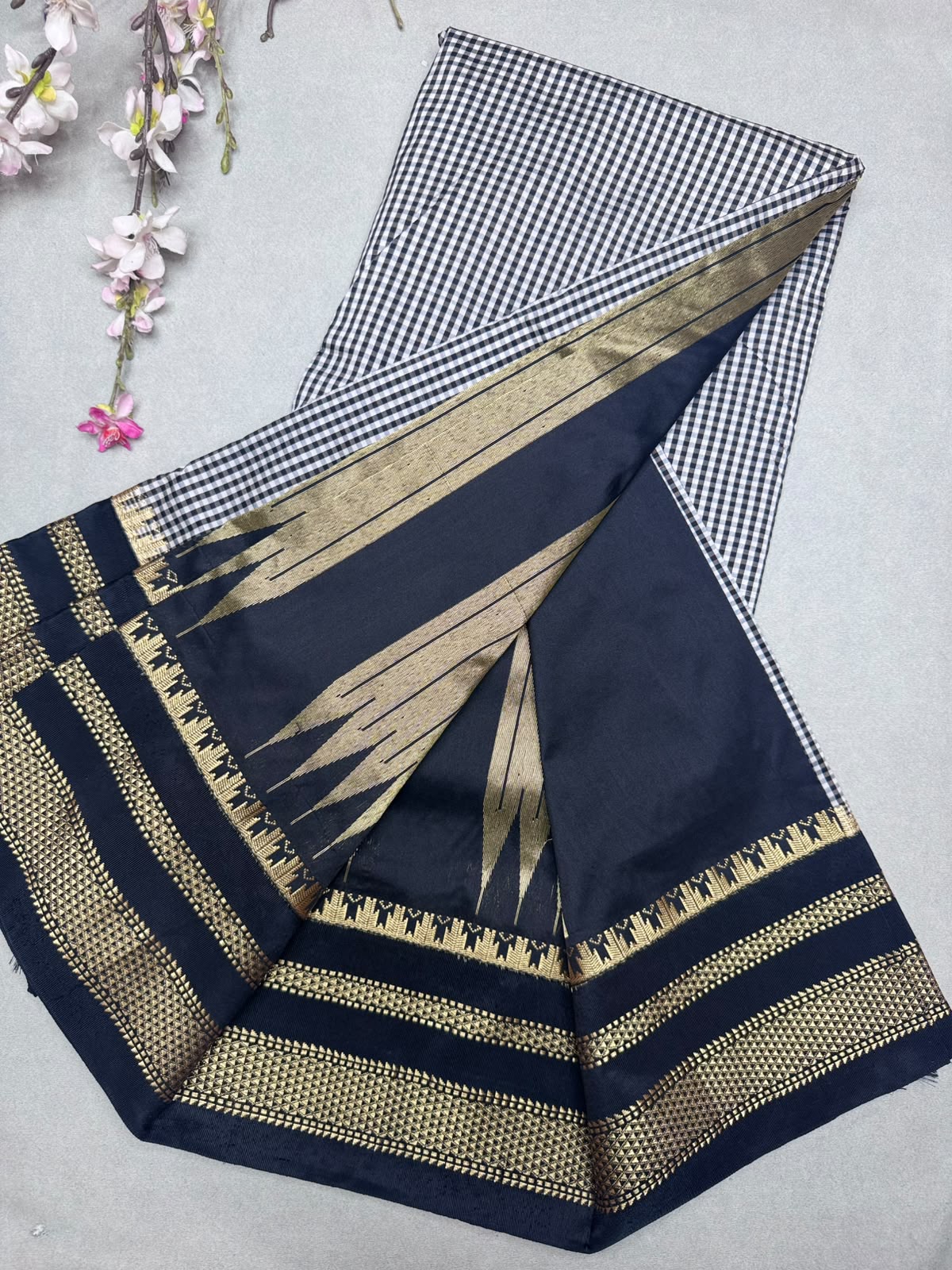 Black Checks ilkal Silk Saree 111