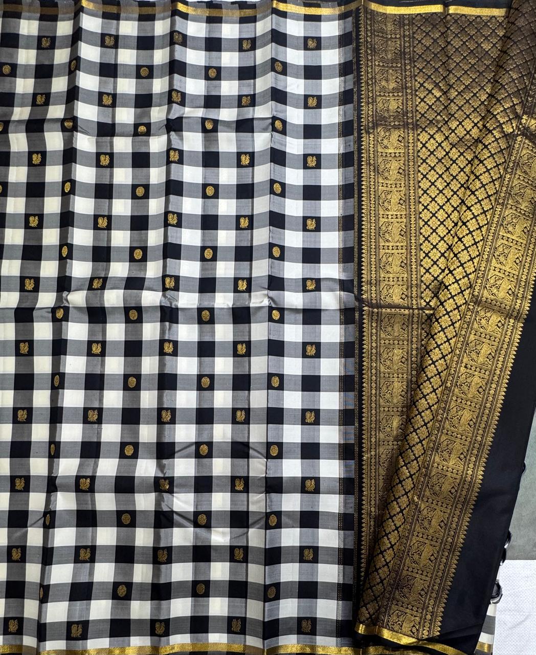 Black And White Checks Pure Kanchipuram Silk Saree 111 (Swara)