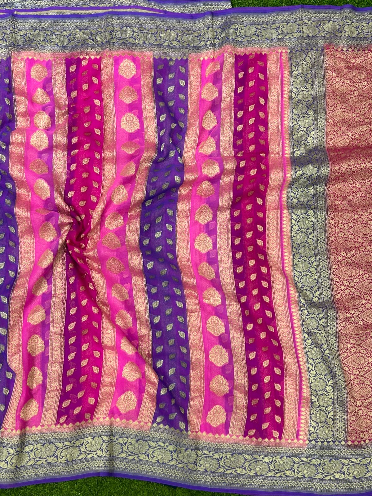 Pink rankart pure georgette benaras saree