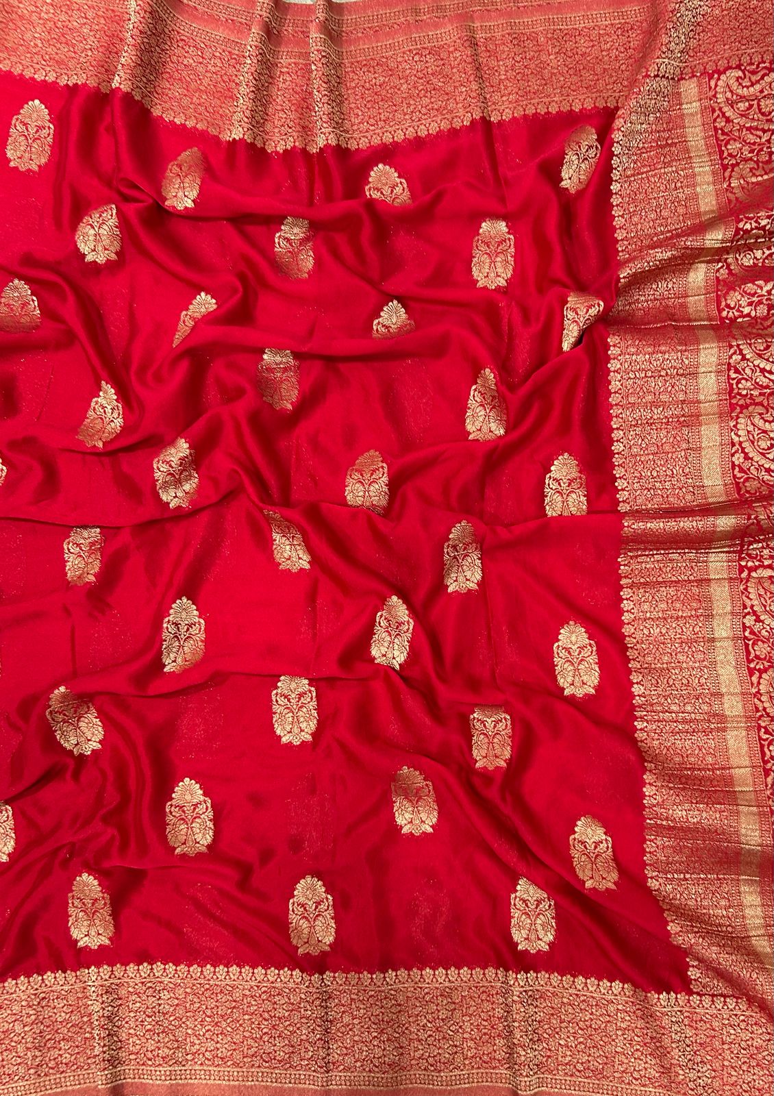 Red big butta 07 designer soft crepe (RR)