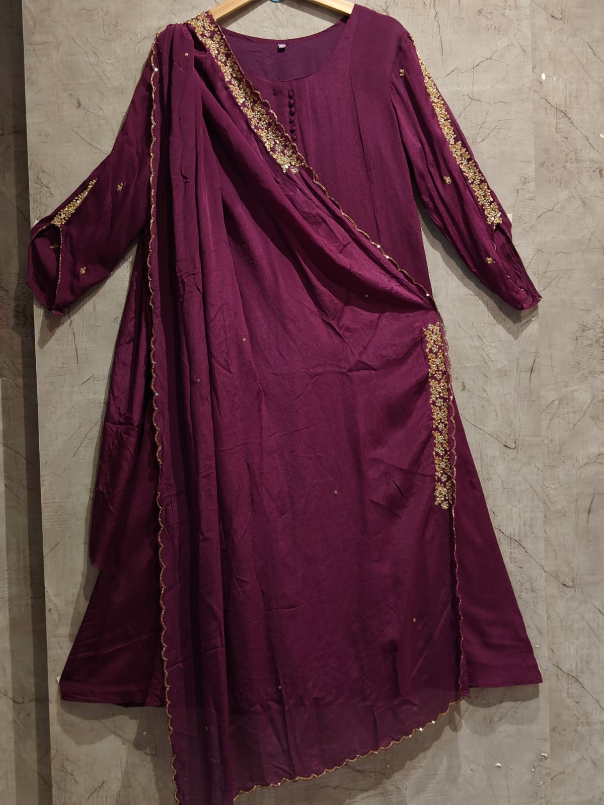 Megenta Chinnon Hand Embroidery Airline Kurtha 57
