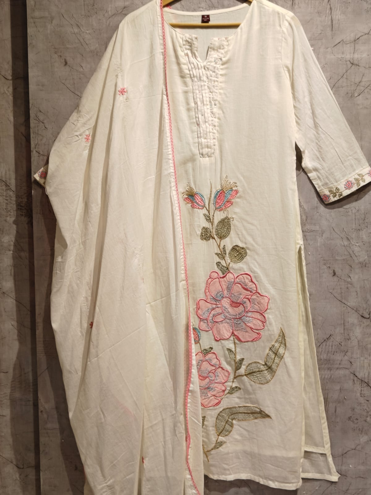 White Mul Cotton Straight Fit  Kurtha 643