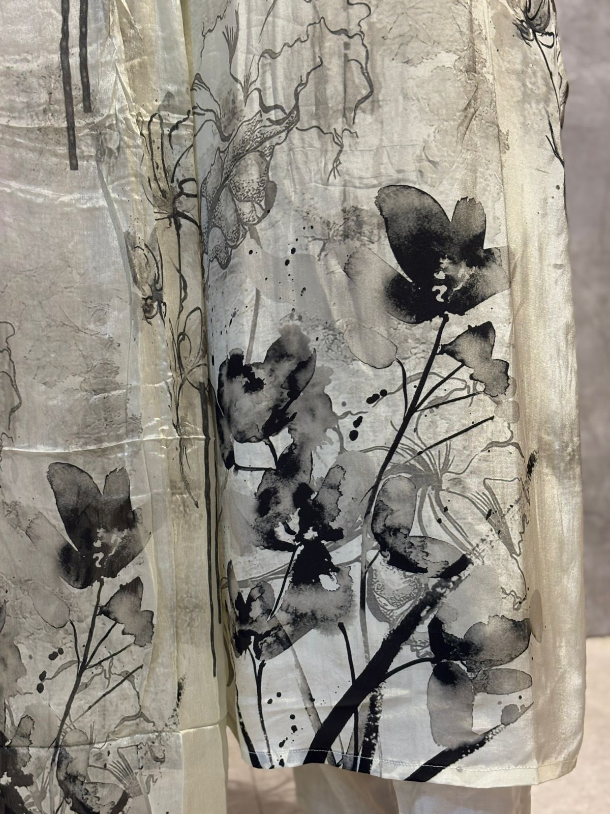 White Digital Print Crepe Kurtha 693