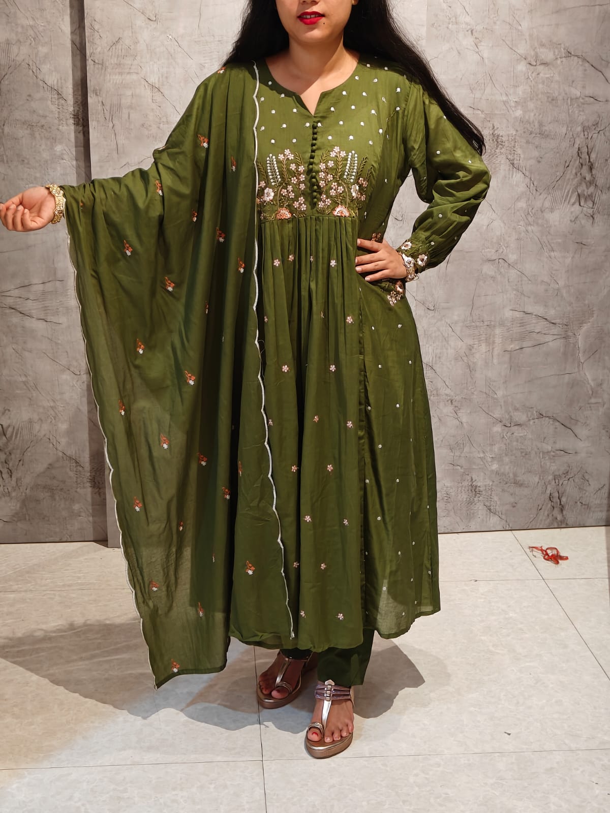 "Naya" Green Cotton thread embroidery  kurtha 009