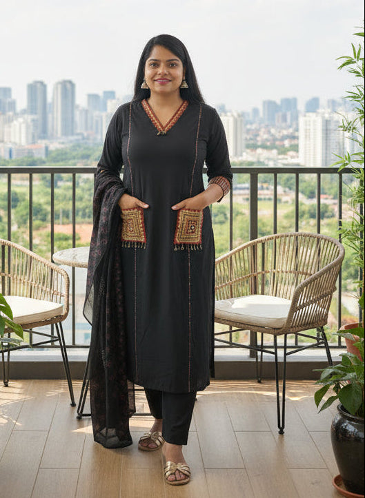 Black Cotton Thread Emboridery Straight Fit Kurtha
