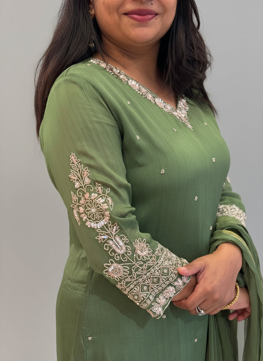 Green Anarkali Chinnon Hand Embroidery Kurtha 16