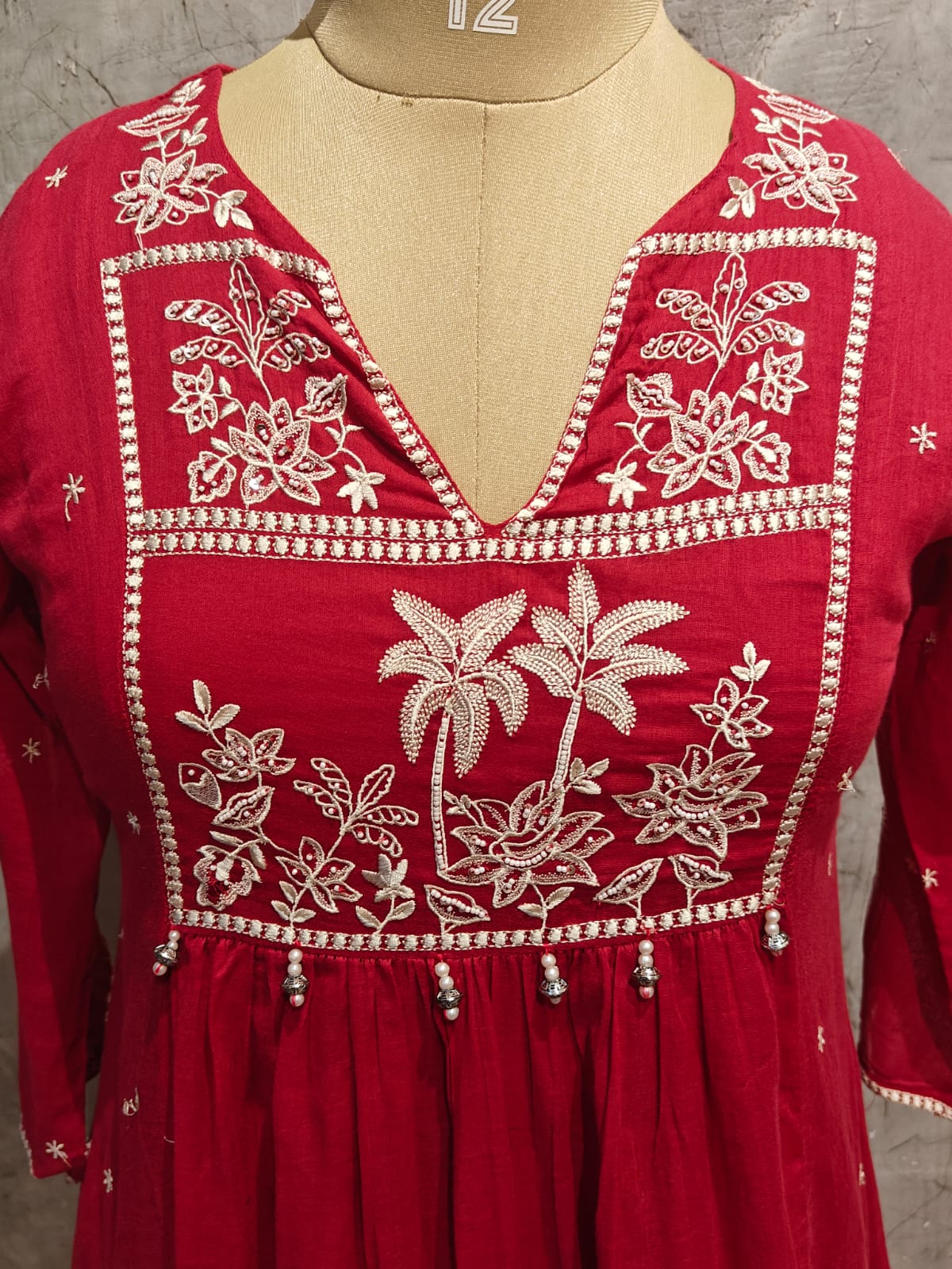 Pink mul Cotton Hand Embroidery Kurtha 572