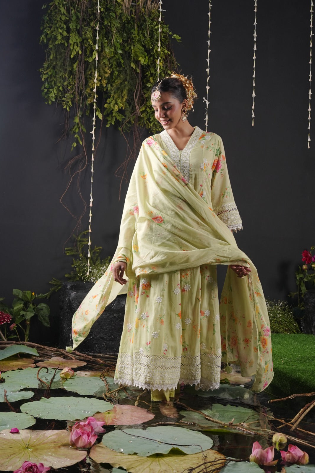 Green Cotton Anarkali Thread Embroidery Flower Print Kurtha 742