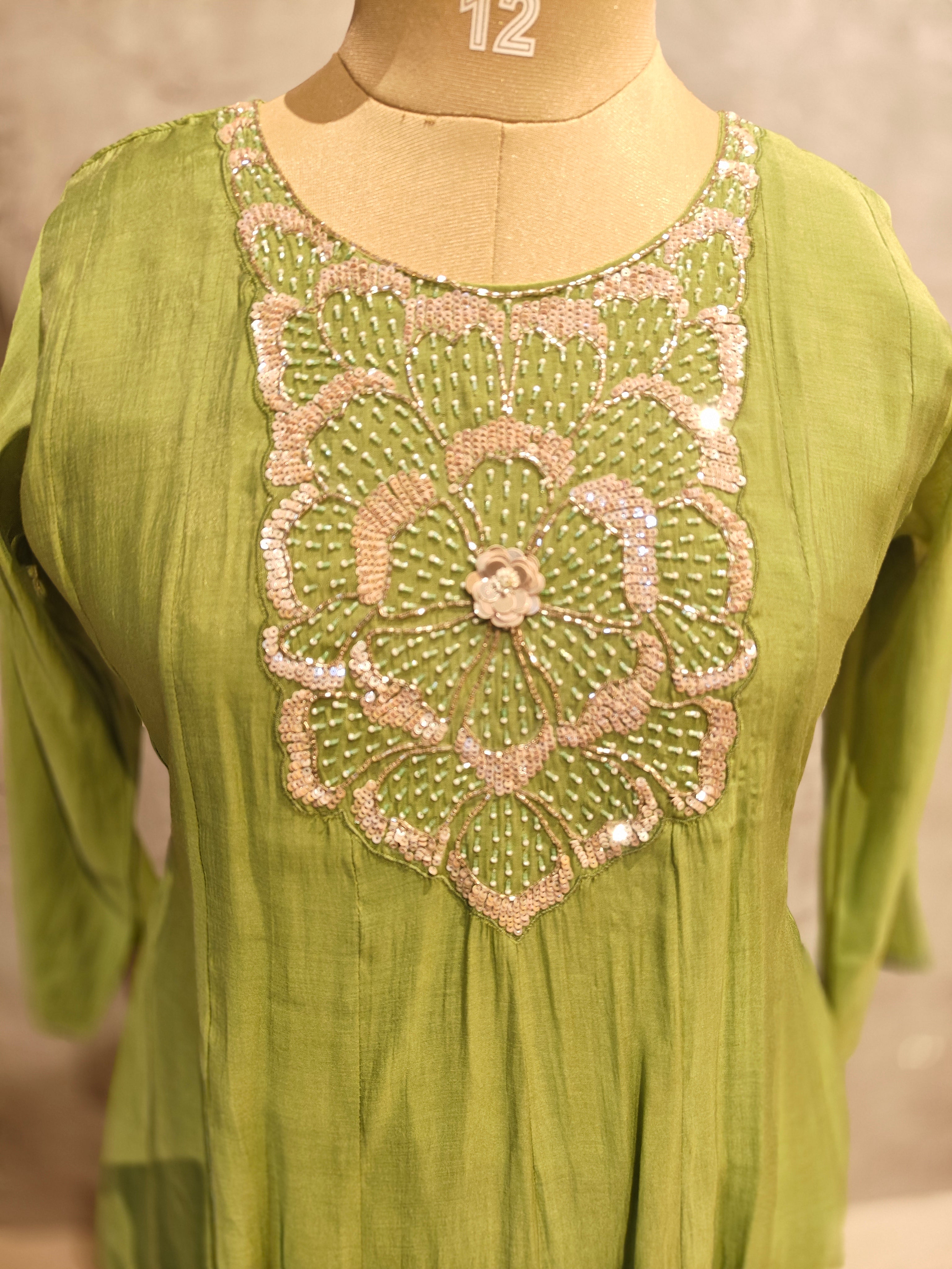 Green Mul silk Thread Embroidery Airline Kurtha 288