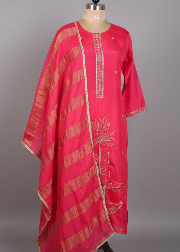 Pink Dola Silk Thread Embroidery Work Straight Fit Kurtha 390
