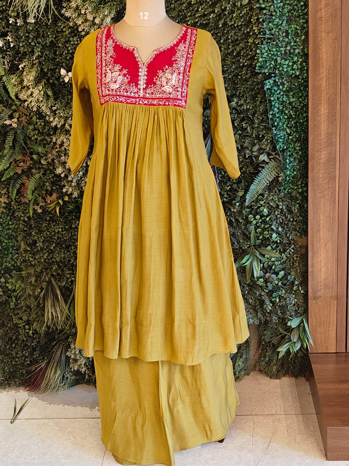 Mehendi Green Mul Silk Thread Work Airline Kurtha