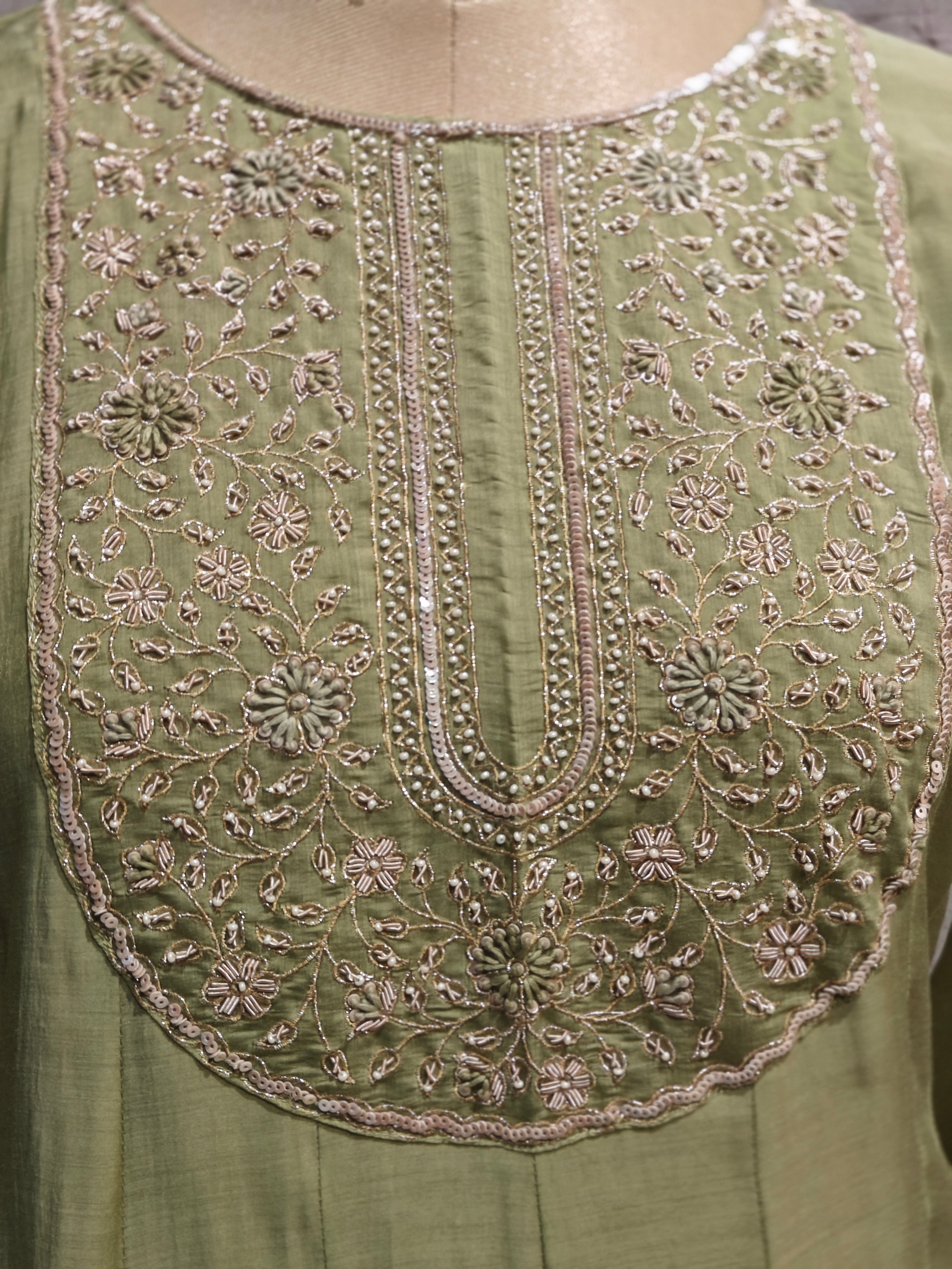Green Mul silk Thread Embroidery Airline Kurtha 288